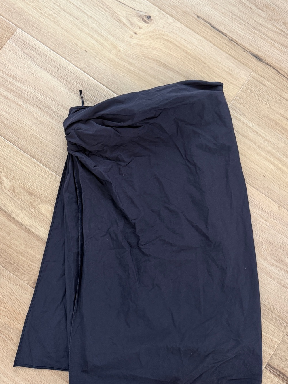 Jil Sander Dark Black/Navy Twist-Front Midi Skirt - Women